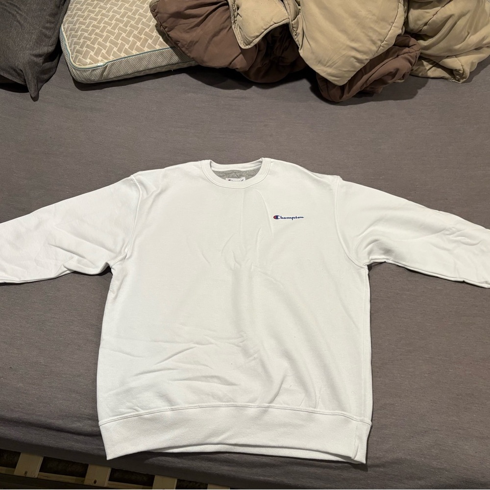 Champion Men's White Sweater *NEVER WORN*